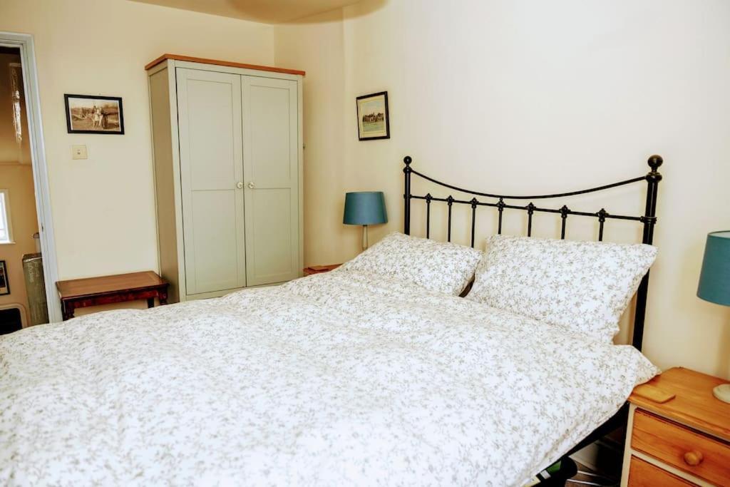 Spacious Charming Cottage Near Lake And Sea Hornsea Zewnętrze zdjęcie
